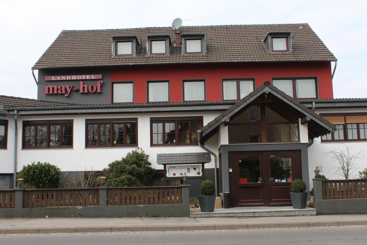 May-Hof Leverkusen Exterior photo